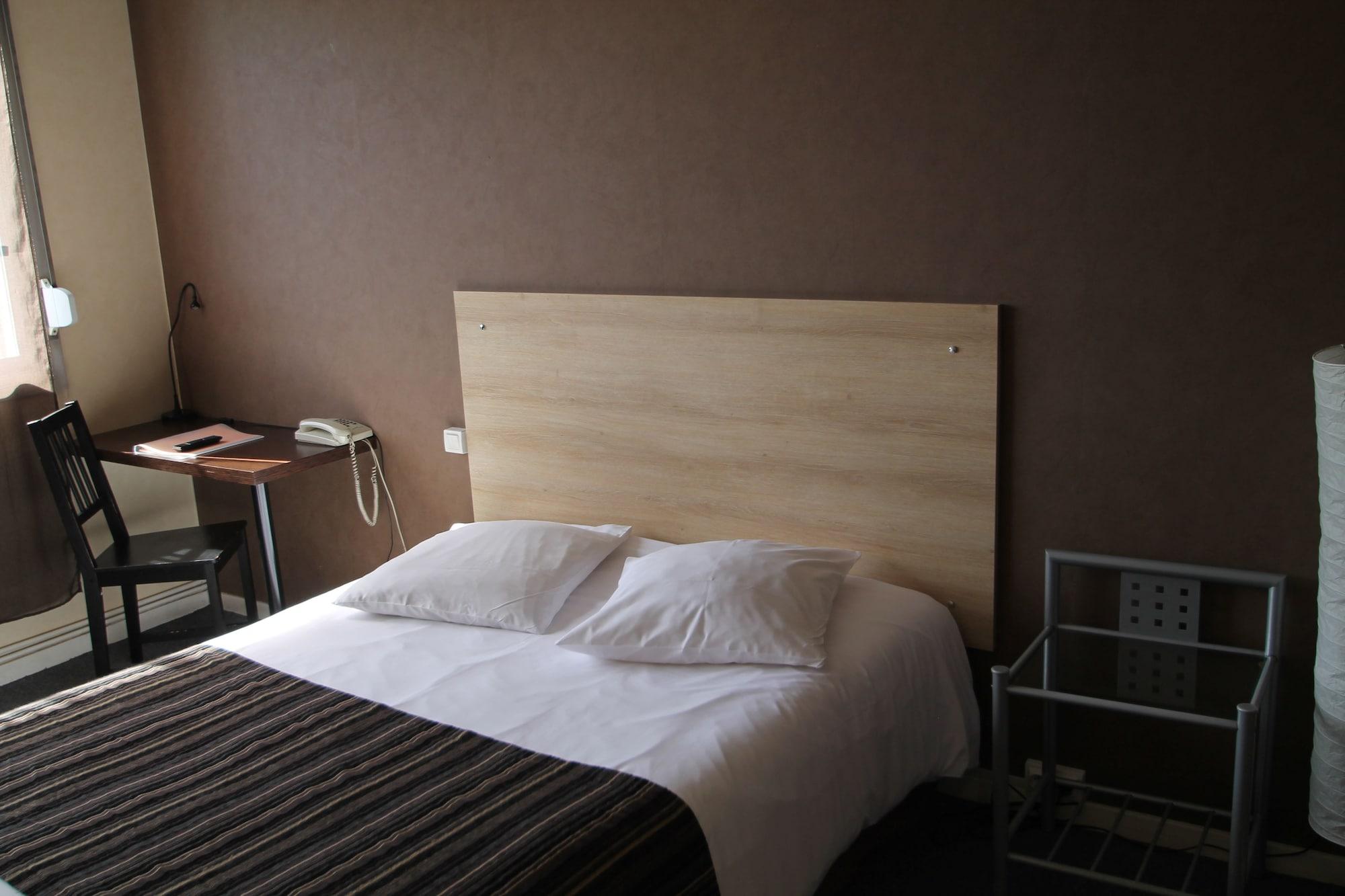 Adonis Lyon Est Hotel Artys Saint-Priest-en-Jarez Bagian luar foto