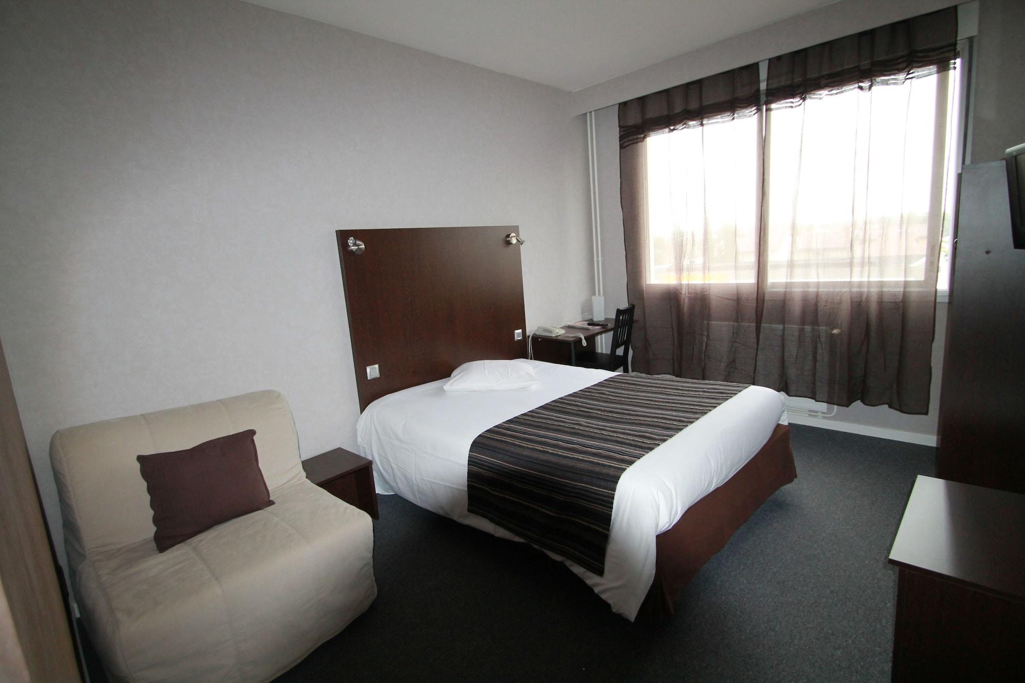 Adonis Lyon Est Hotel Artys Saint-Priest-en-Jarez Bagian luar foto