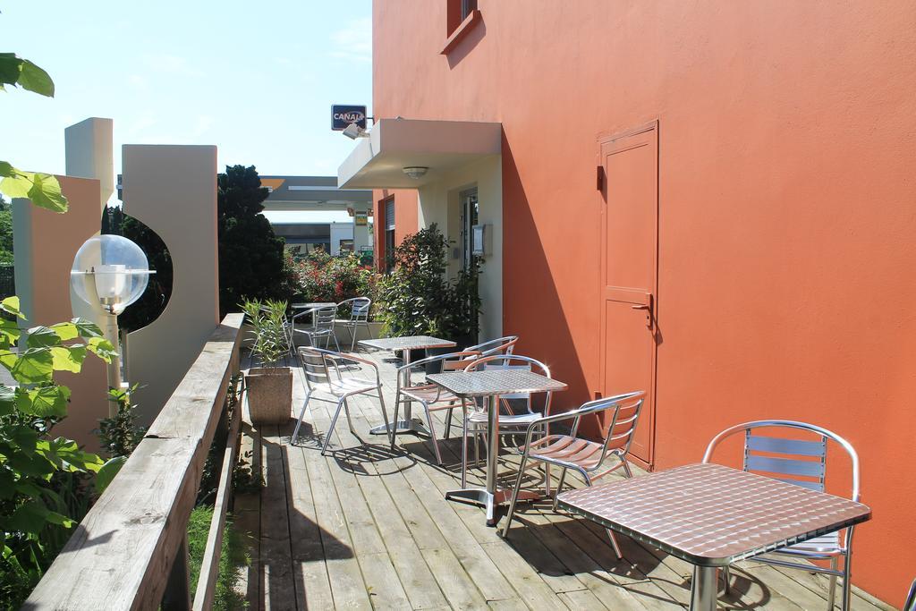 Adonis Lyon Est Hotel Artys Saint-Priest-en-Jarez Bagian luar foto